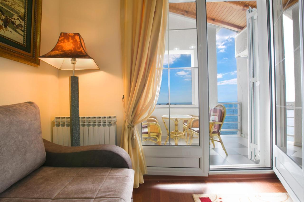 Royal Holiday Apartments Sveti Stefan Exterior photo