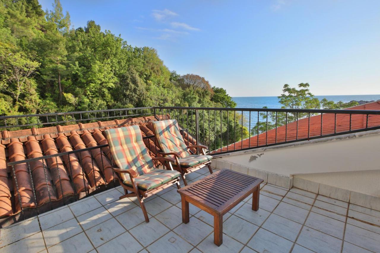 Royal Holiday Apartments Sveti Stefan Exterior photo
