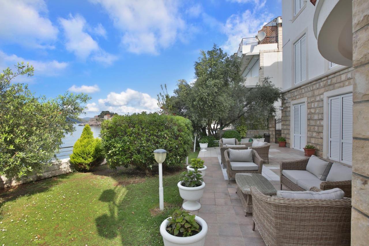 Royal Holiday Apartments Sveti Stefan Exterior photo